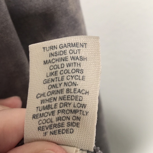 MUDD LIGHTWEIGHT SWEATSHIRT SIZE SMALL PRETTY GREY WITH SUBTLE CREAM BACKSPLASH - Picture 5 of 6